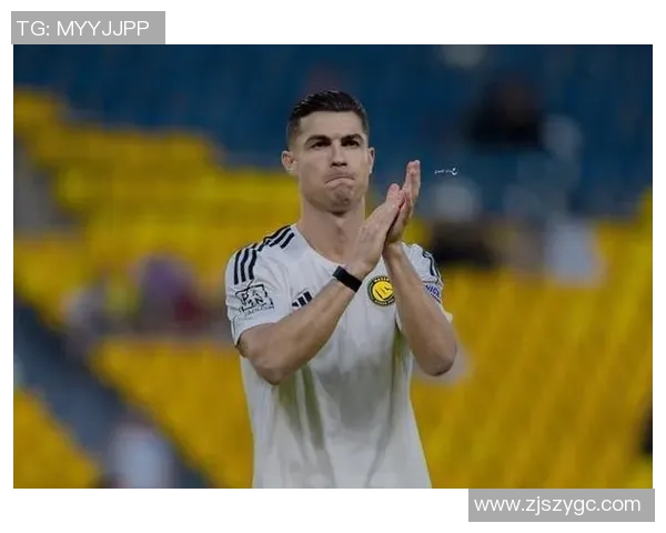 哪个足球明星在比赛中错失绝佳机会引发热议